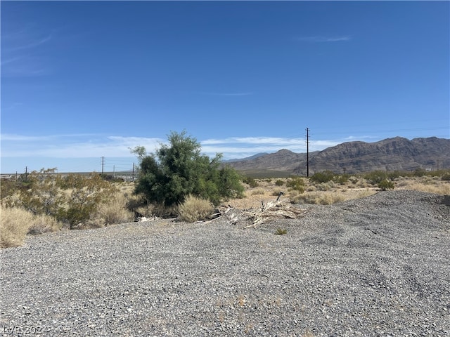 Listing photo 2 for 6390 E Diana Pl, Pahrump NV 89048