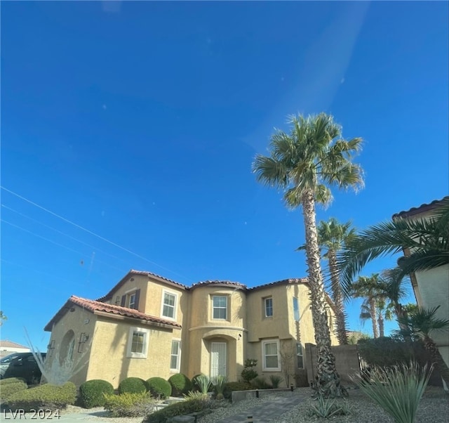 view of mediterranean / spanish-style house