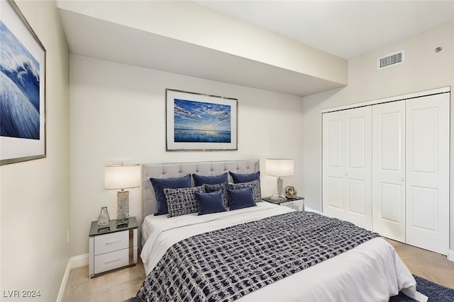 bedroom featuring a closet