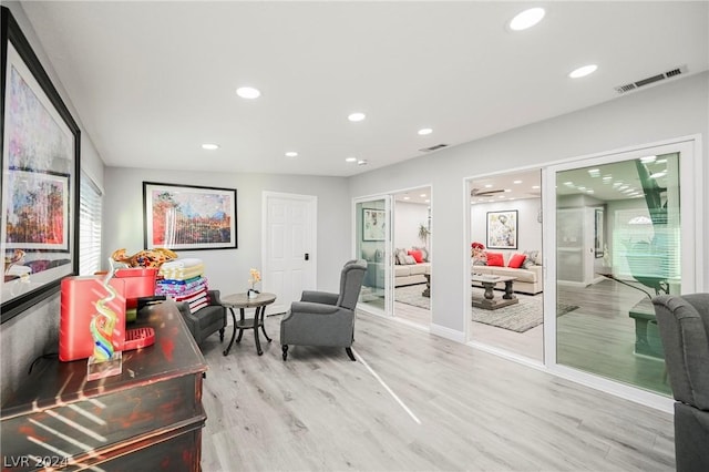 living area with light wood-type flooring