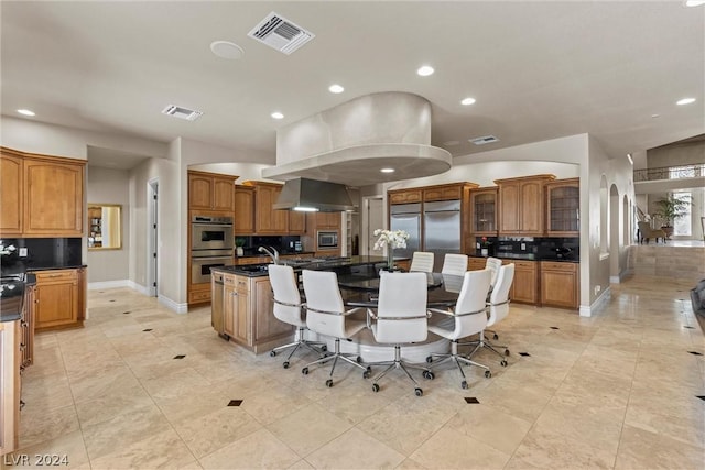2785 S Monte Cristo Way, Las Vegas, NV 89117 - dining room with baseboards, recessed lighting, light tile patterned floors, and arched walkways
