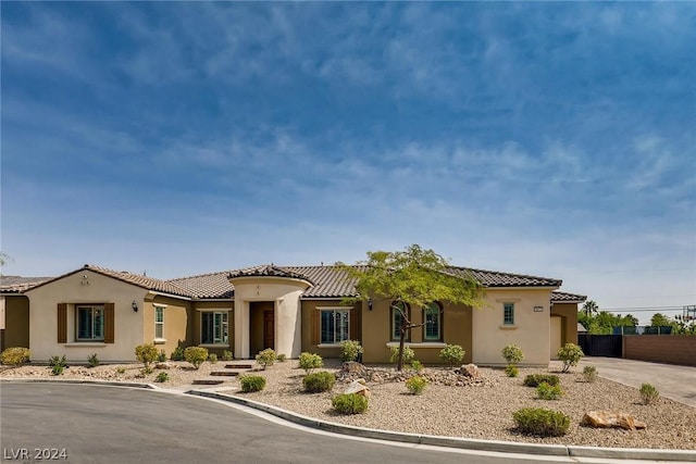 view of mediterranean / spanish-style home