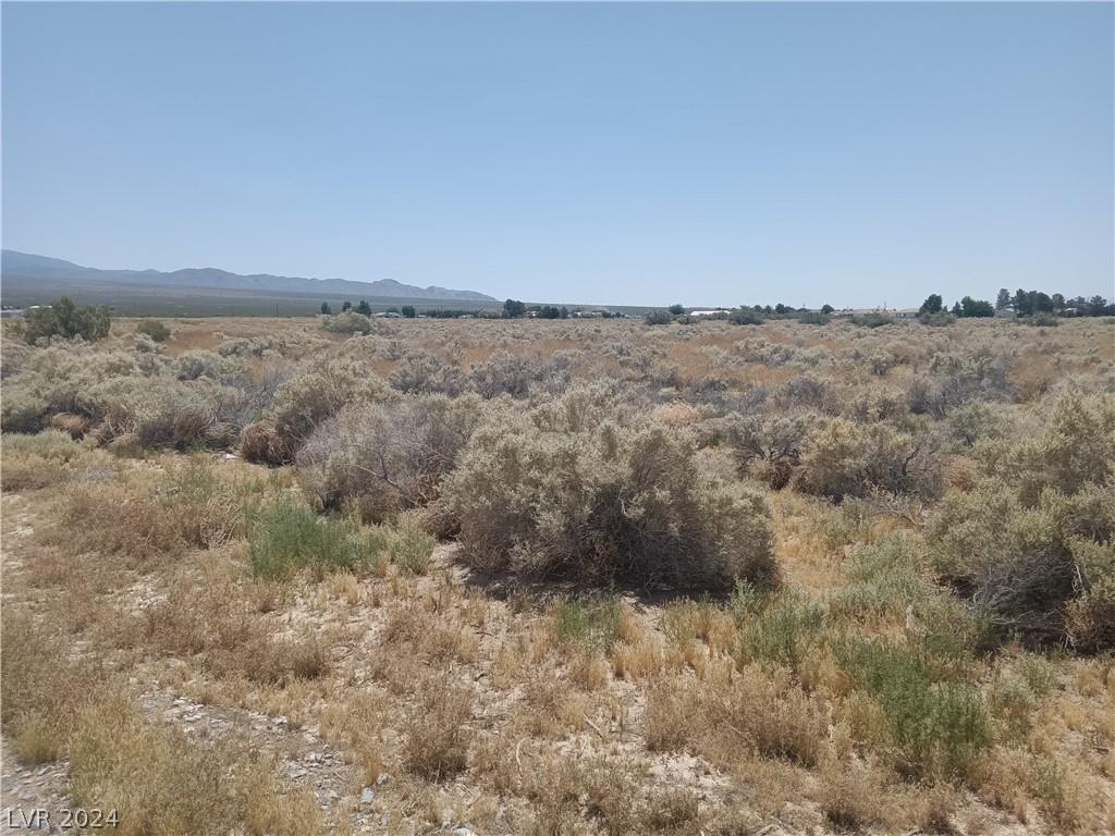 231 E Country Place Rd, Pahrump, NV 89060 - photo 2