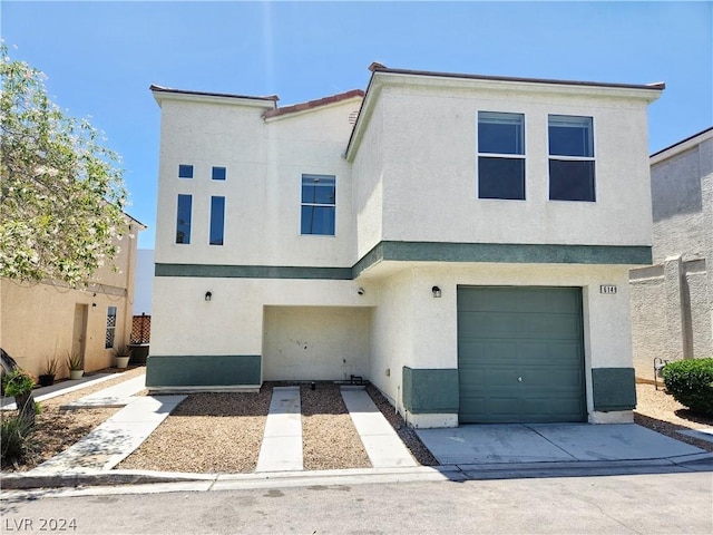 view of front facade with a garage