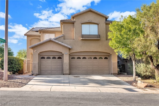 view of front of home featuring a garage