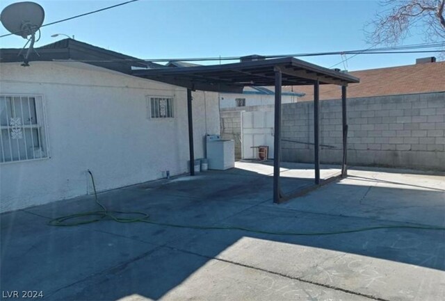 view of patio featuring washer / clothes dryer