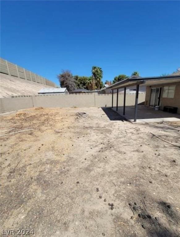 view of yard with a patio