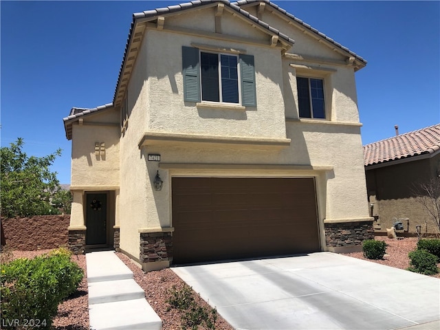 view of front facade featuring a garage