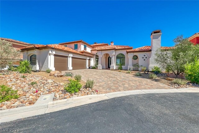 view of mediterranean / spanish-style home