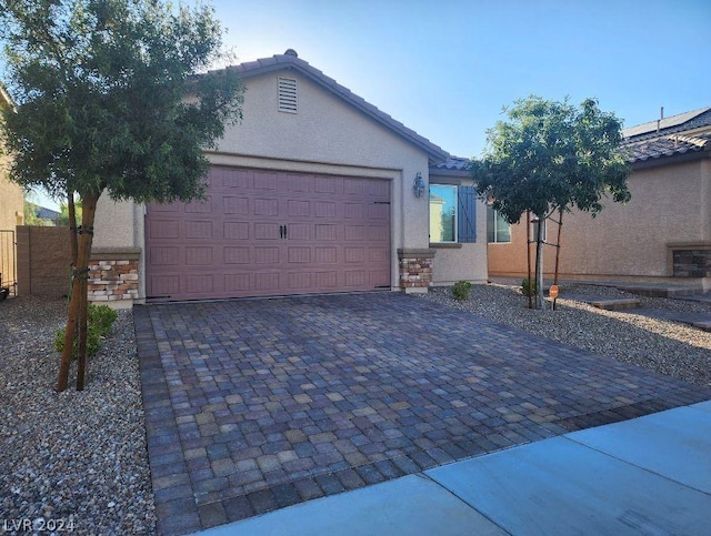 view of front of house featuring a garage