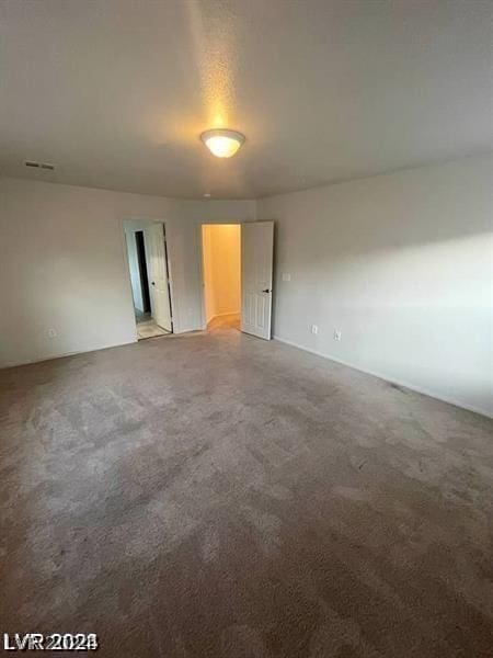 empty room with carpet