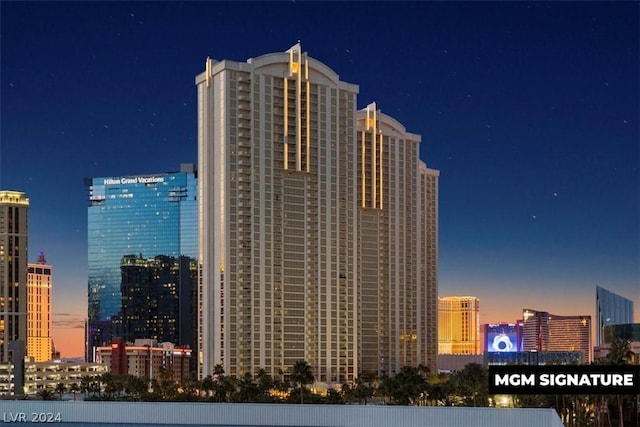 135 E Harmon Ave Unit 1020, Las Vegas, NV 89109 - photo 1