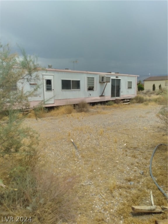 Listing photo 3 for 1820 E Pluto St, Pahrump NV 89048