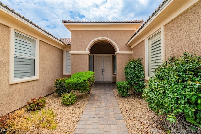 view of property entrance