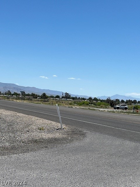 Listing photo 3 for 601 W Nevada Highway 372, Pahrump NV 89048