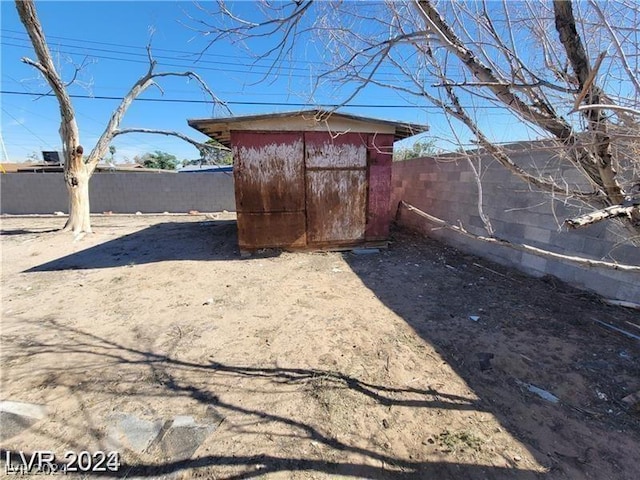 view of outdoor structure