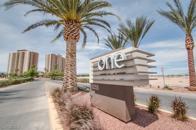 view of community / neighborhood sign