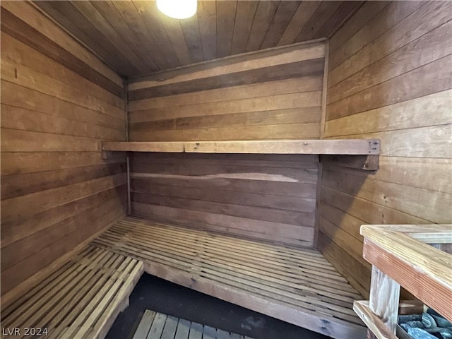 view of sauna / steam room