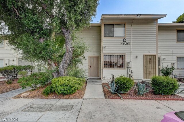 4770 Topaz St Unit 18, Las Vegas, NV 89121 - view of townhome / multi-family property