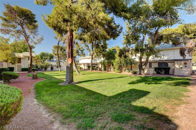 4770 Topaz St Unit 18, Las Vegas, NV 89121 - view of yard