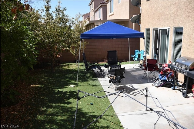 view of patio featuring grilling area