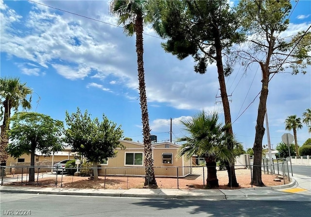 view of manufactured / mobile home