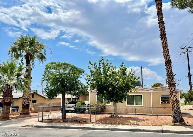 view of manufactured / mobile home