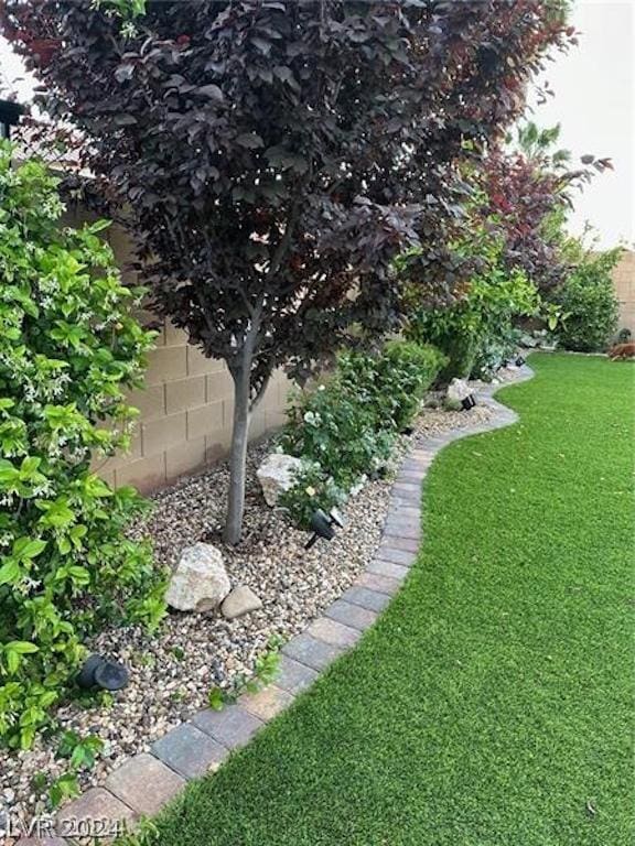 view of yard featuring fence