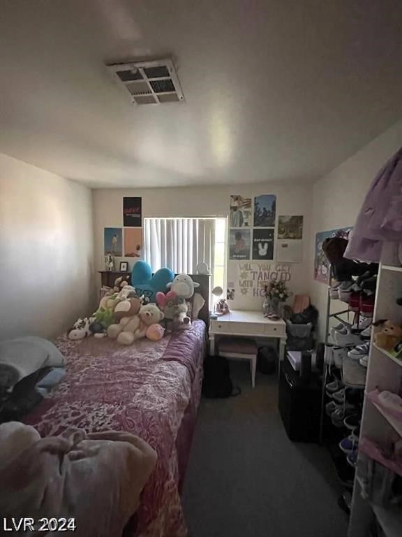 bedroom with carpet floors