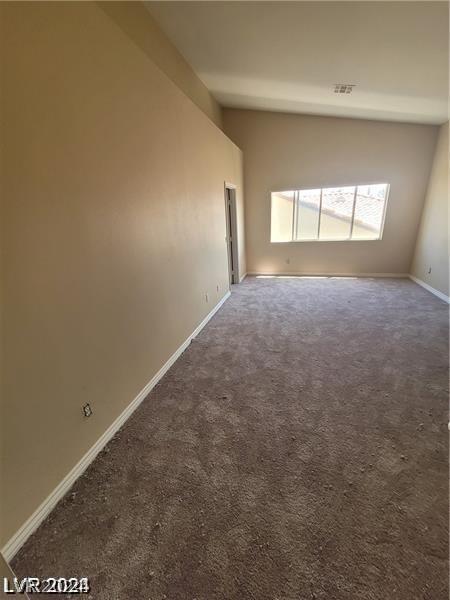 empty room featuring carpet floors