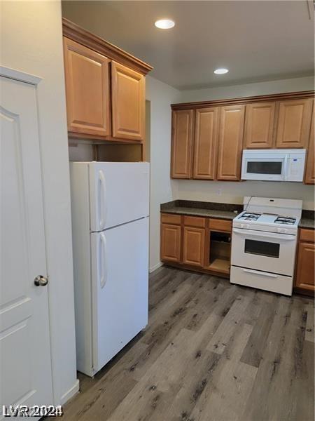 7510 Perla Del Mar Ave, Las Vegas, NV 89179 - photo 10