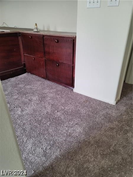 unfurnished bedroom featuring carpet flooring