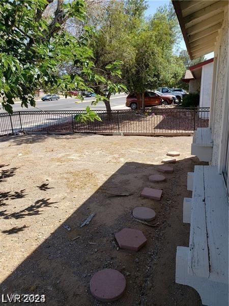 915 Major Ave, Henderson, NV 89015 - photo 8
