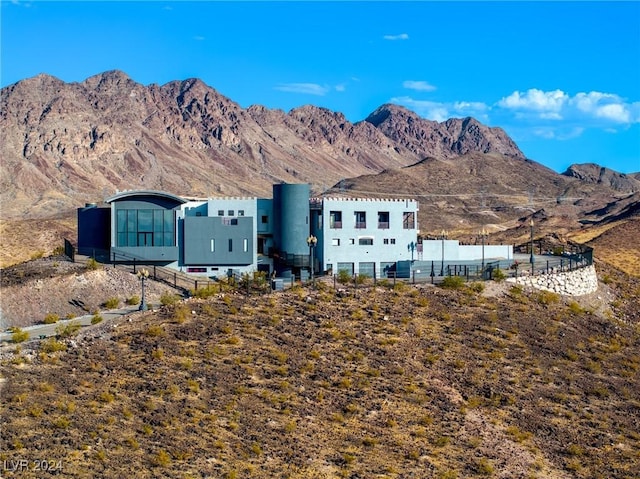 property view of mountains