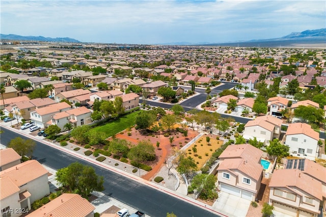 bird's eye view with a mountain view