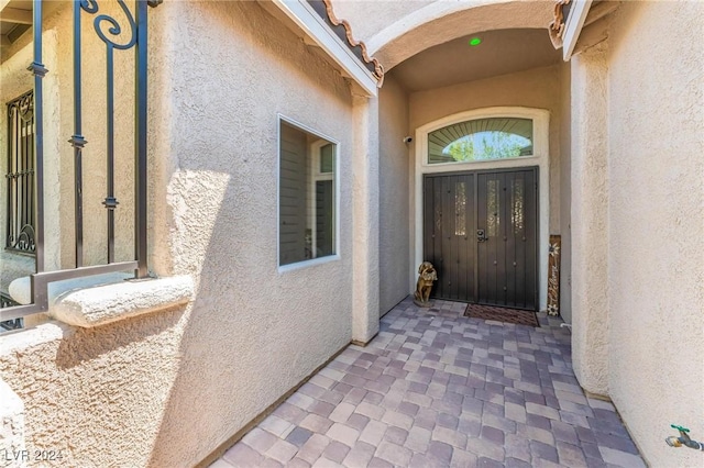 view of property entrance