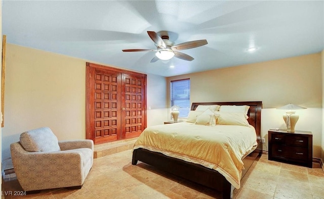 bedroom with ceiling fan