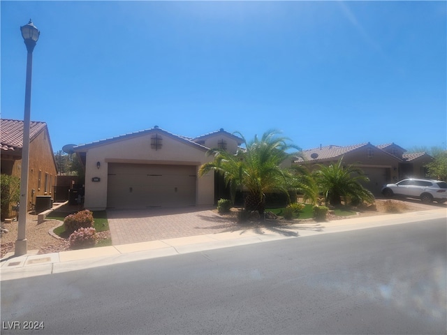 936 Via Vannucci Way, Henderson NV, 89011, 4 bedrooms, 3 baths house for sale