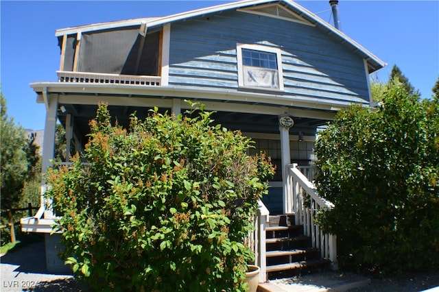 view of front facade