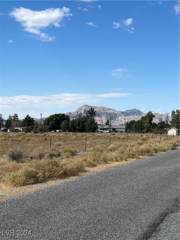 Listing photo 3 for 801 S Ford Loop, Pahrump NV 89048