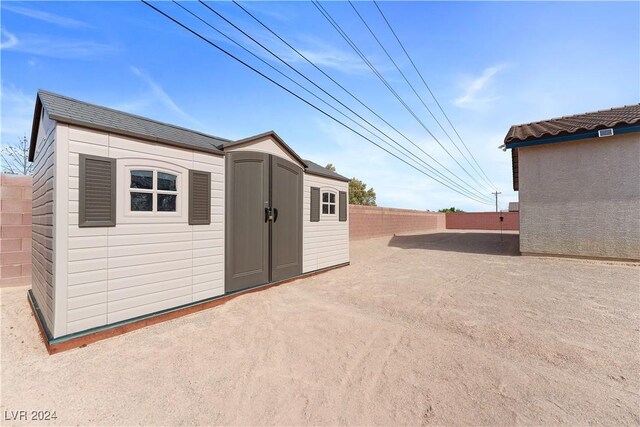 view of outbuilding