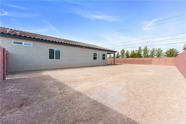 view of yard with a patio