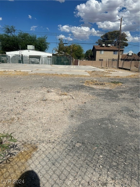 Listing photo 2 for 1808 Princeton St, North Las Vegas NV 89030