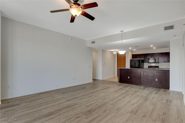 unfurnished living room featuring light wood finished floors, baseboards, visible vents, a ceiling fan, and recessed lighting