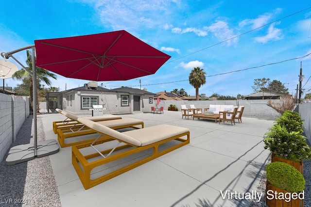 view of patio featuring an outdoor living space