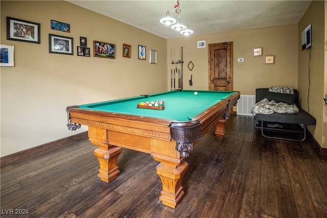 playroom with a textured ceiling, pool table, and wood-type flooring