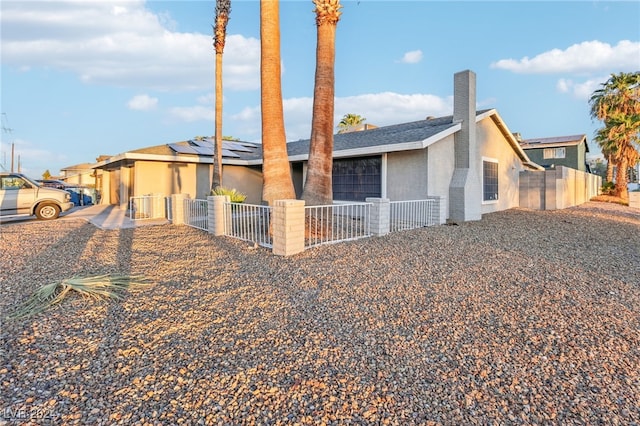 view of front facade with a garage