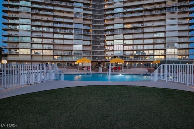 view of pool featuring pool water feature