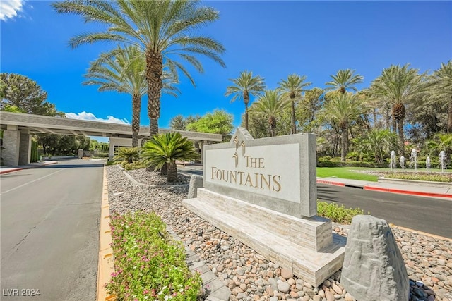 view of community / neighborhood sign