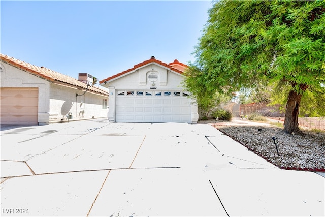 view of front of home featuring a garage